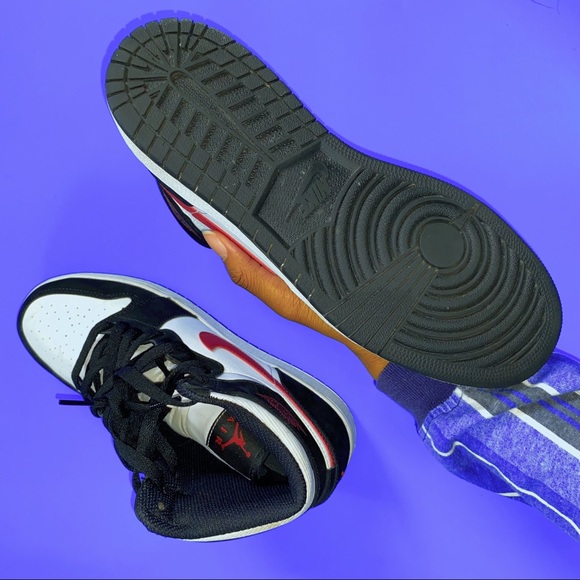 💥 SOLD 💥 Jordan Retro 1s 🏁 - Picture 2 of 5